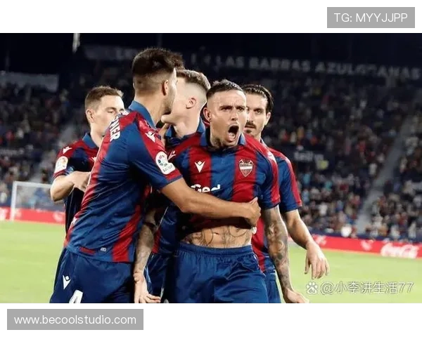 奥尔莫对阵拜仁防线的突破与创造表现分析 奥尔莫对阵拜仁防线的突破与创造表现分析