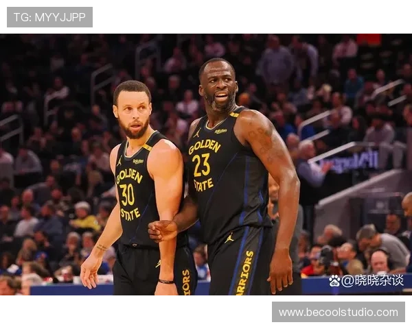 格林挡拆创造错位效应显著提升勇士防守转换效率